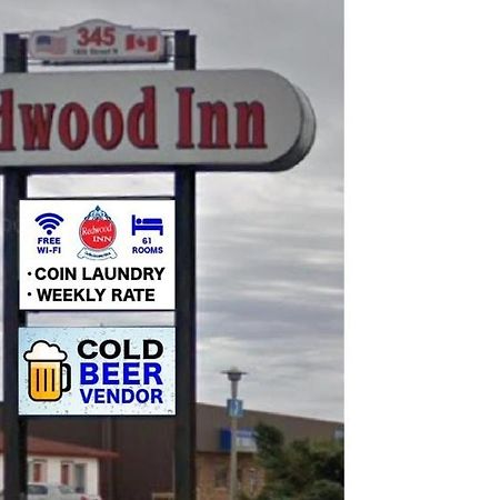 Redwood Motor Inn Brandon Exteriér fotografie