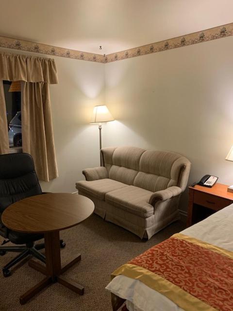 Redwood Motor Inn Brandon Exteriér fotografie