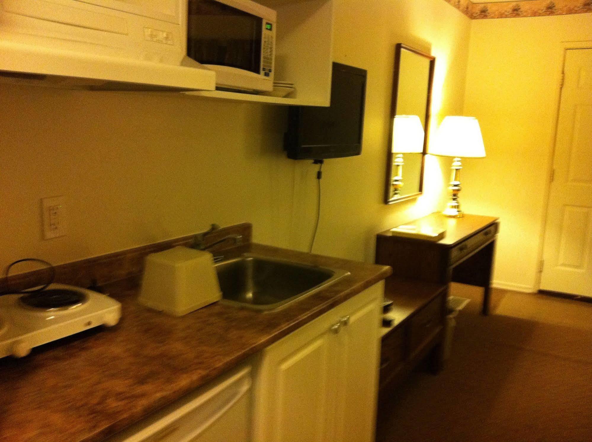 Redwood Motor Inn Brandon Exteriér fotografie