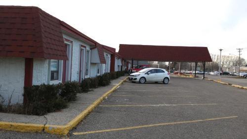 Redwood Motor Inn Brandon Exteriér fotografie